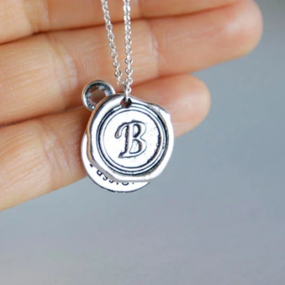 🌸 Wax Initial & Zodiac Necklace, Personalized 🌸 - Picture 4 of 5